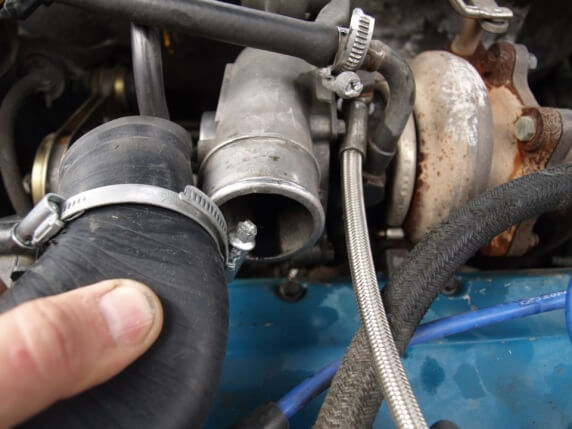 turbina_brosaet_maslo1
